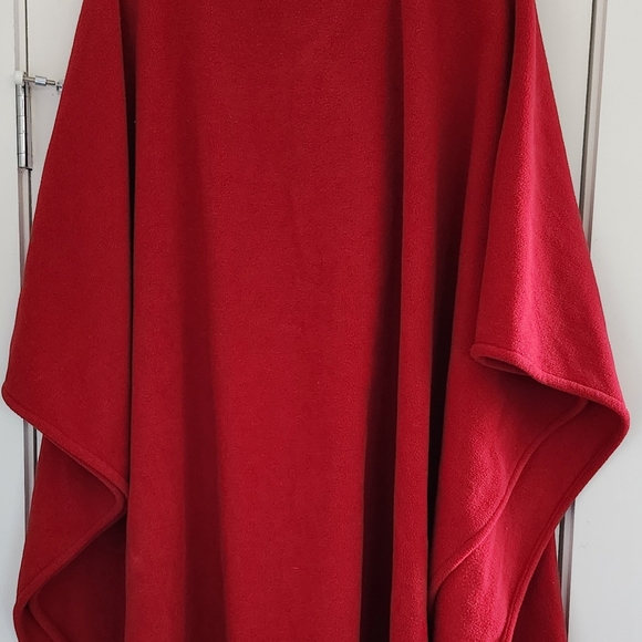 Plus Size Red Cape w/Velcro Scarf (Attached) - Picture 2 of 2